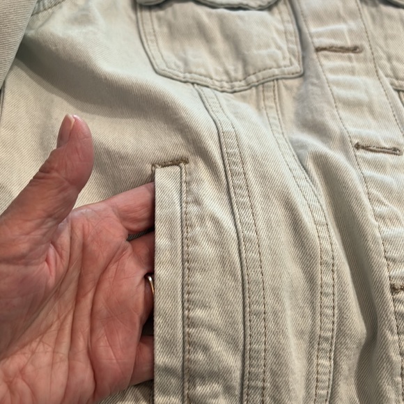 Forever 21 Denim Jacket - Picture 6 of 6